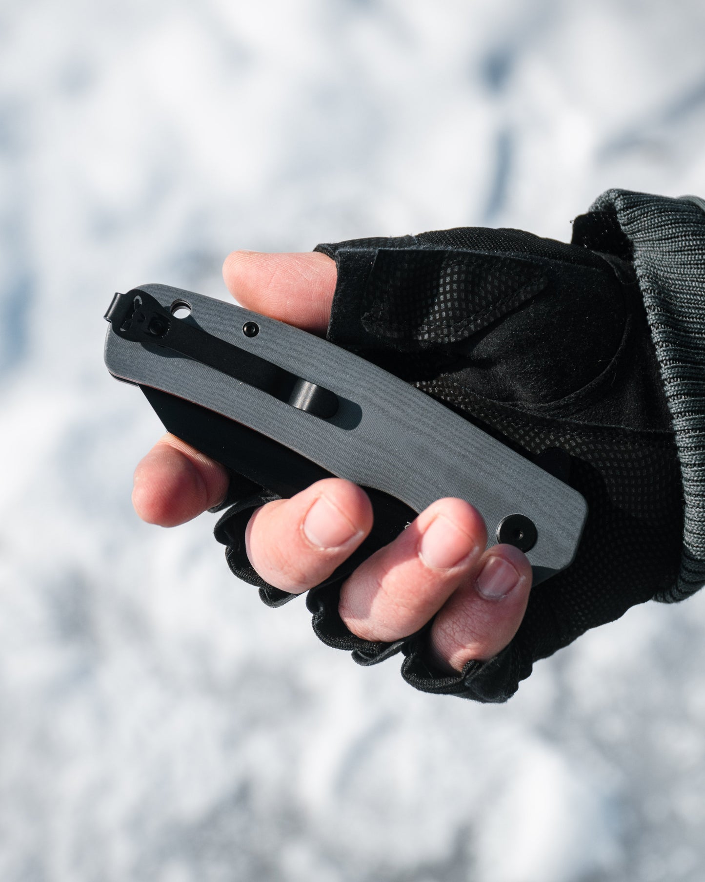The Clip Point Folding Pocket Knife (Black and Orange)